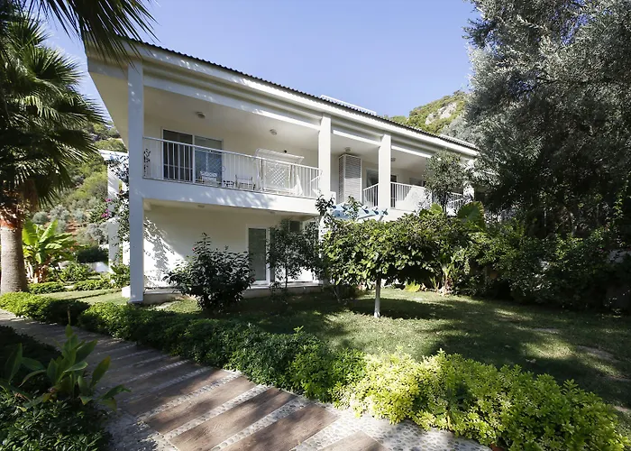 Morina Deluxe Hotel