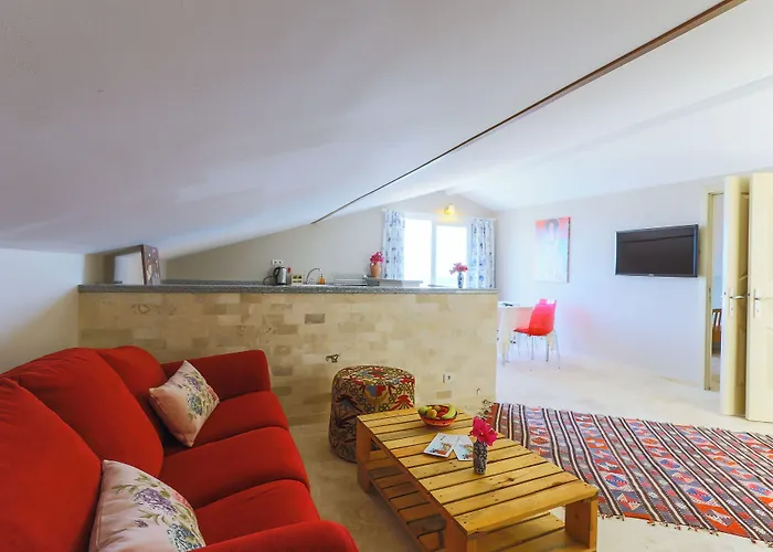 Saylam Suites